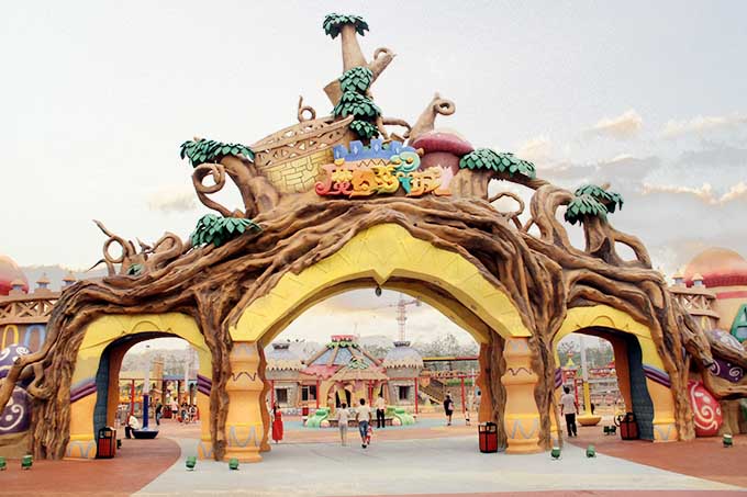 北京仿真樹大門 按需造景設(shè)計(jì)定制仿真樹大門廠家