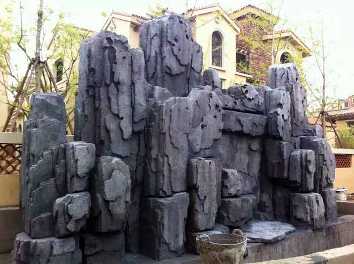 仿真假山水池.jpg 仿真假山水池