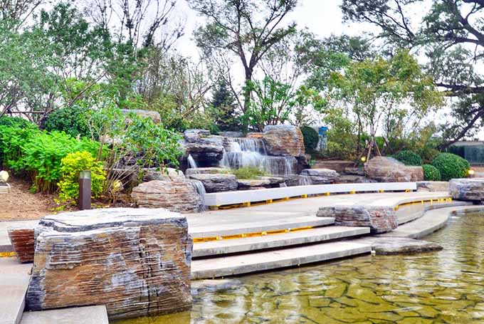 千層石假山.jpg 千層石假山制作