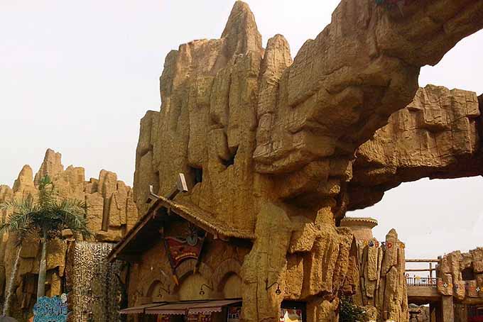 仿真假山.jpg 仿真假山