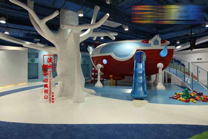 兒童樂園假樹.jpeg 兒童樂園假樹