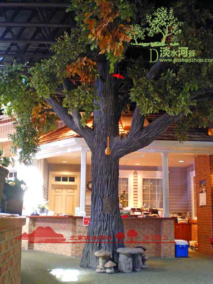 大型仿真樹.jpg 大型仿真樹