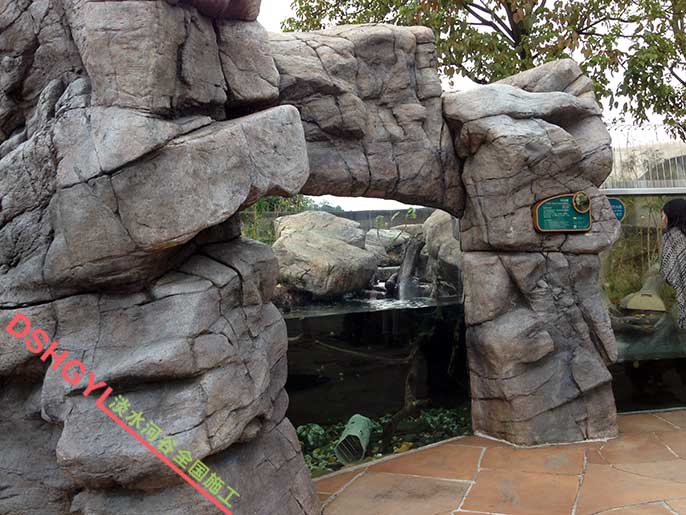 塑石假山.jpg 塑石假山