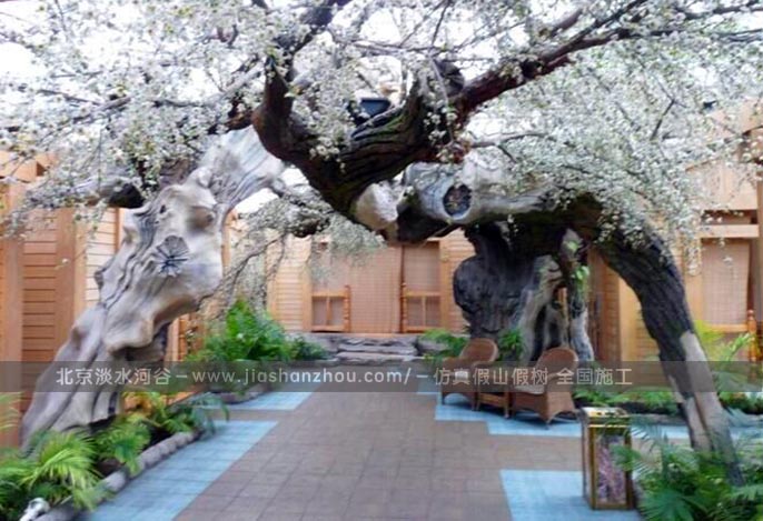 仿真梅花樹.jpg 仿真梅花樹