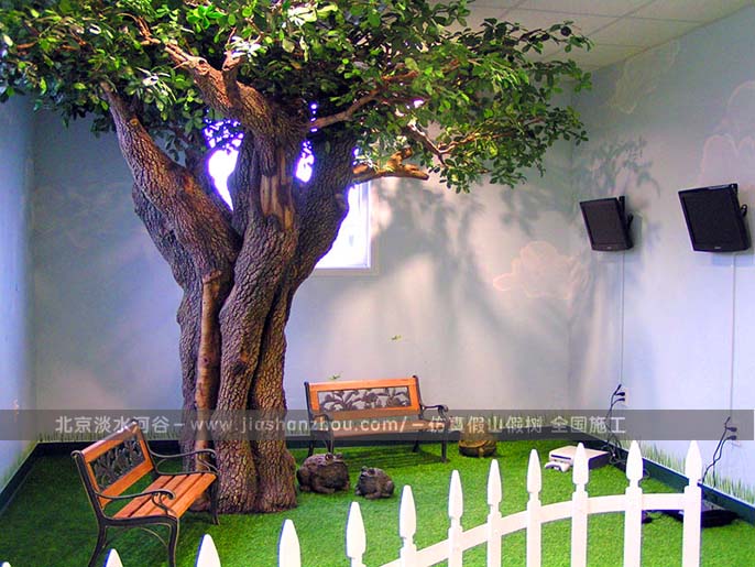 室內(nèi)仿真樹.jpg 室內(nèi)仿真樹