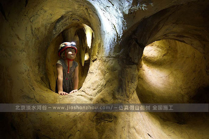 兒童樂園仿真山洞探險.jpeg 兒童樂園仿真山洞探險