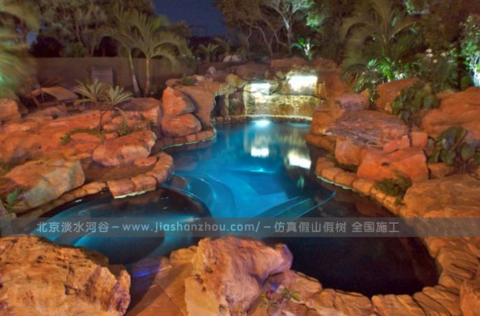 水泥假山.jpg 水泥假山