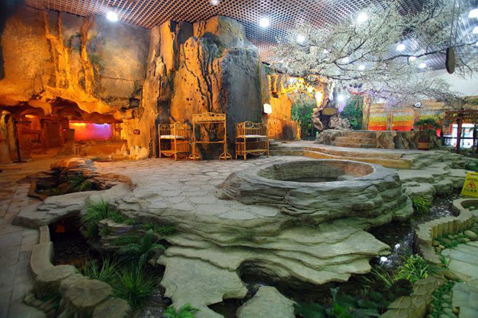 水泥假山假樹.jpg 水泥假山假樹