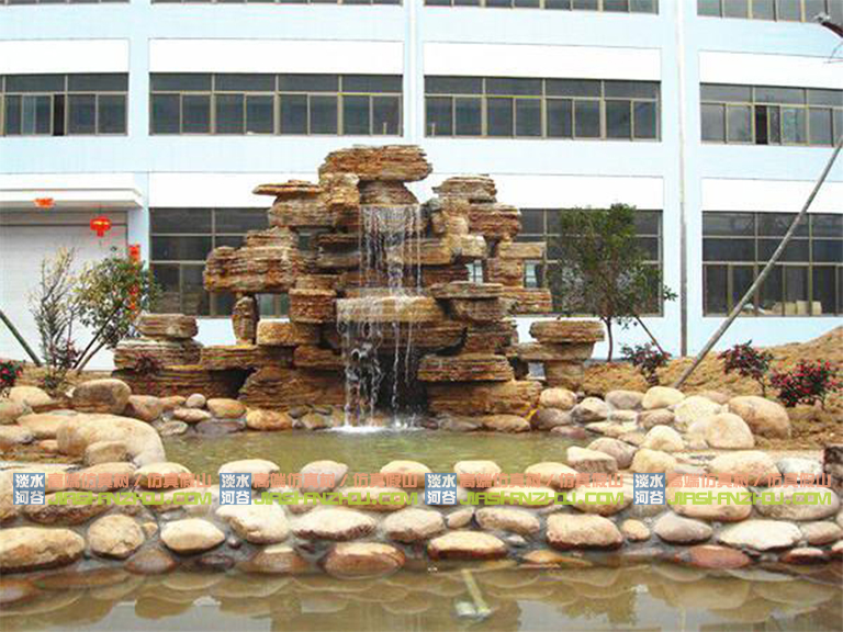 塑石假山.jpg 塑石假山