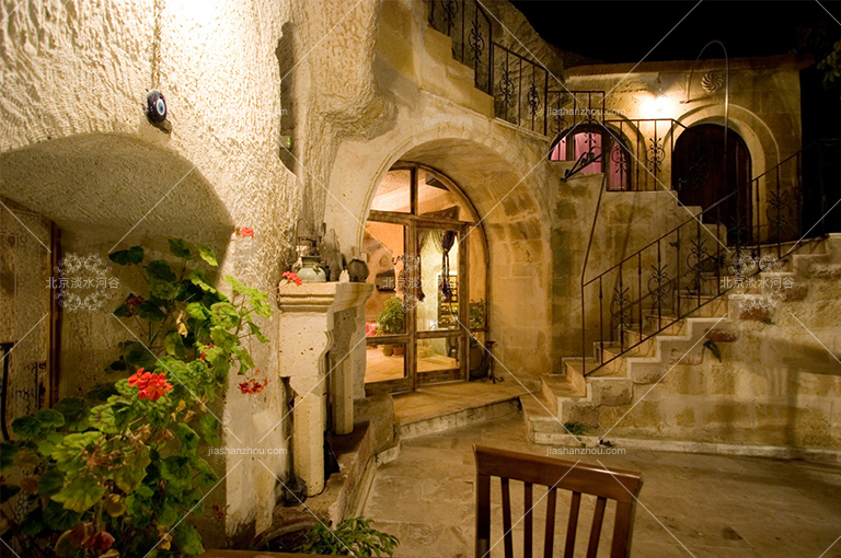 室內山洞裝修.jpg 室內山洞裝修