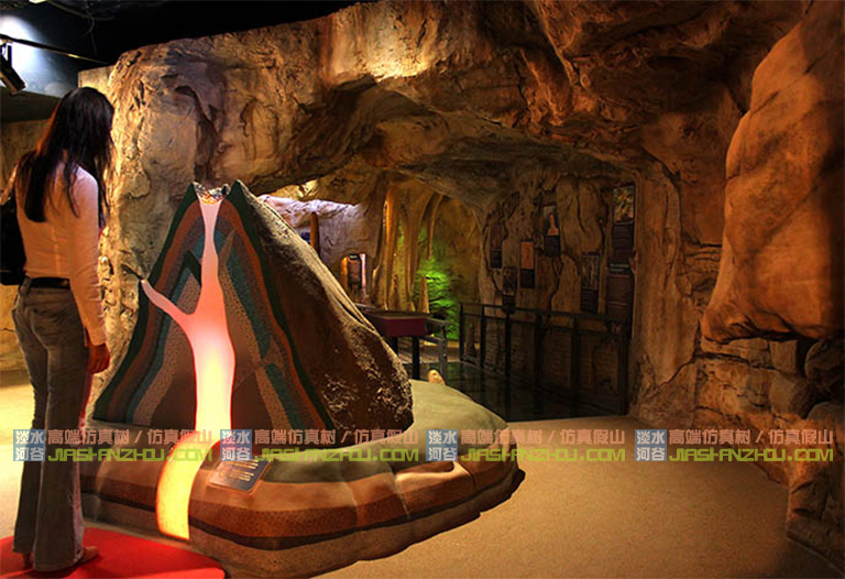 塑石假山.jpg 塑石假山