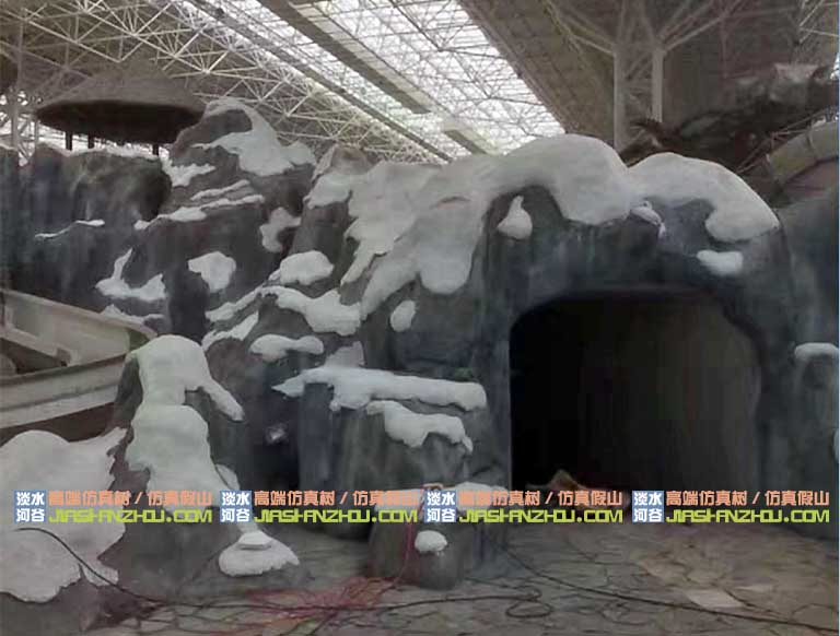 人造仿真雪山.jpg 人造仿真雪山