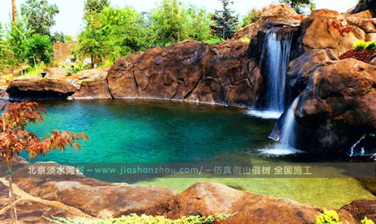 人造假山.jpg 人造假山