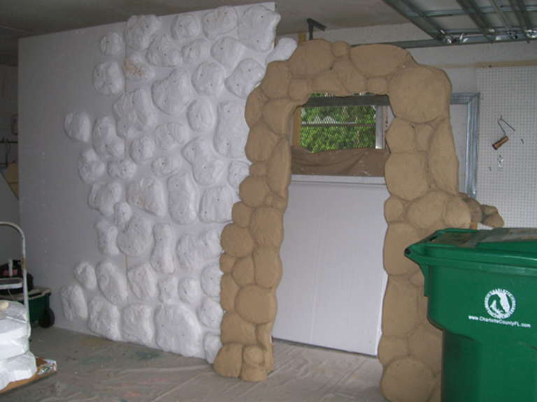 人造泡沫洞穴.jpg 人造泡沫洞穴