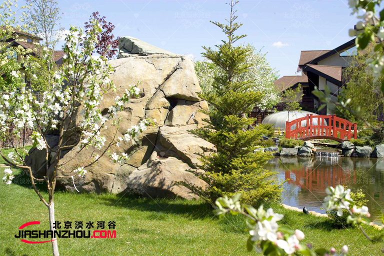 塑石假山.jpg 塑石假山