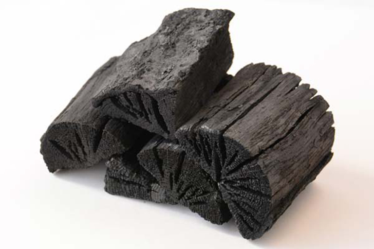 塊狀木炭.jpg 塊狀木炭