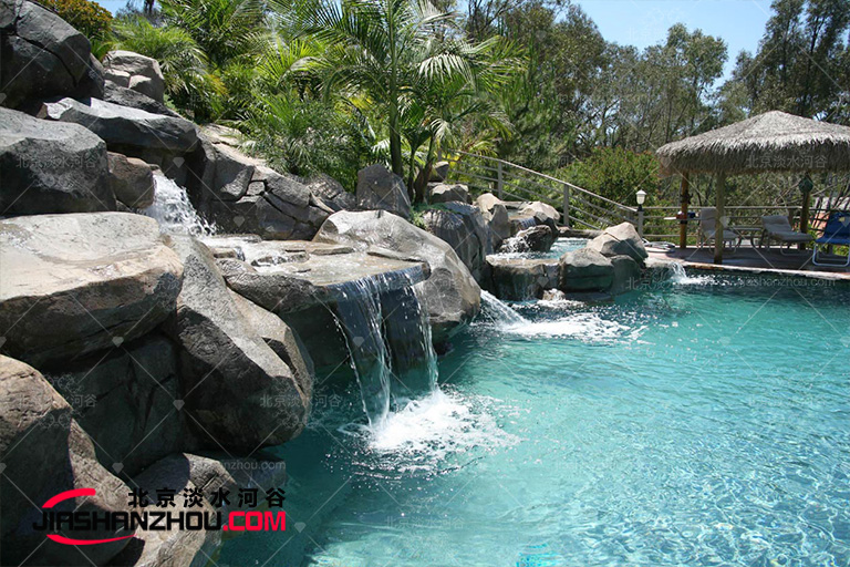 塑石假山.jpg 塑石假山