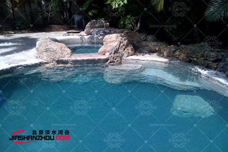 塑石假山.jpg 塑石假山