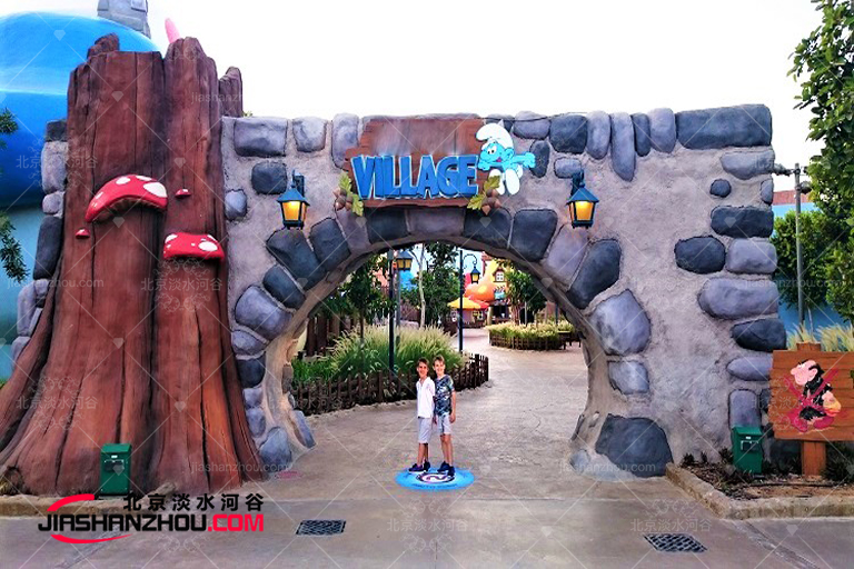 塑石假山.jpg 塑石假山