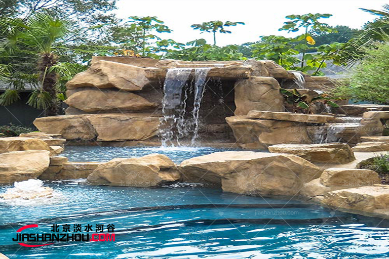 塑石假山.jpg 塑石假山