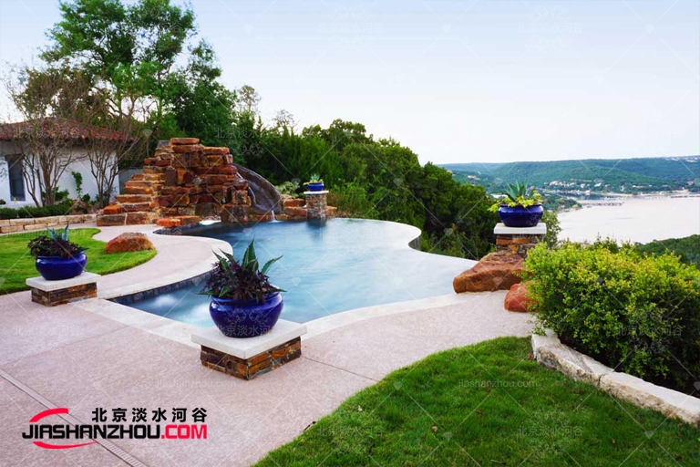 塑石假山.jpg 塑石假山