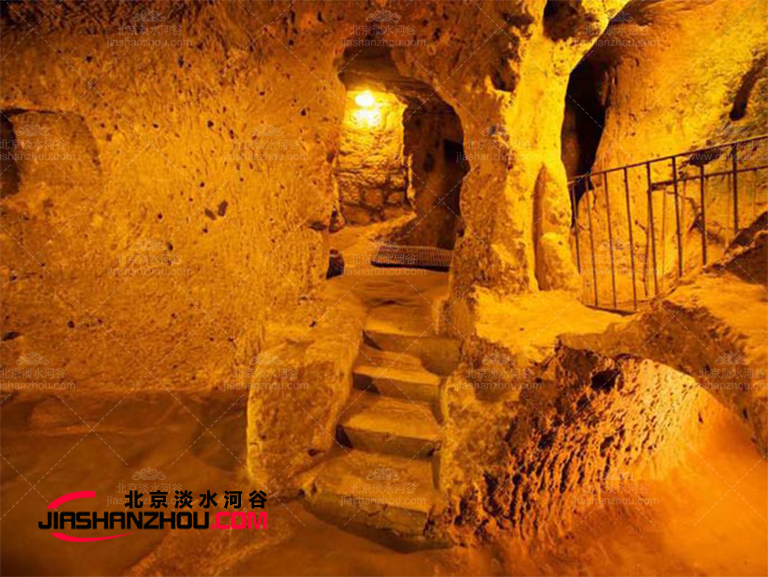 仿真洞穴民宿.jpg 仿真洞穴民宿