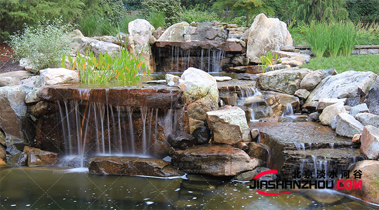 塑石假山.jpg 塑石假山