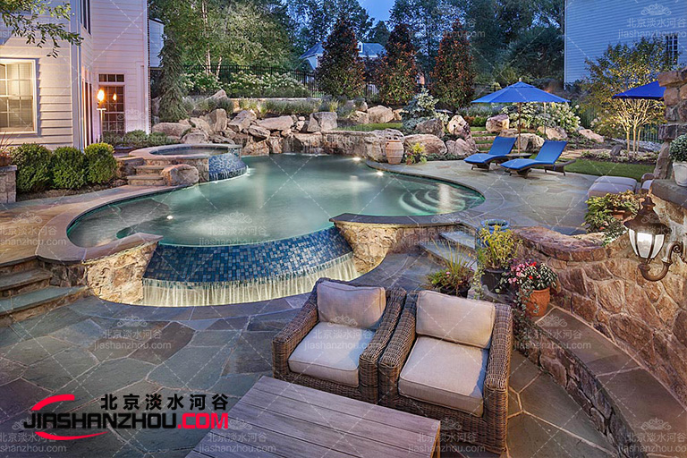 塑石假山.jpg 塑石假山