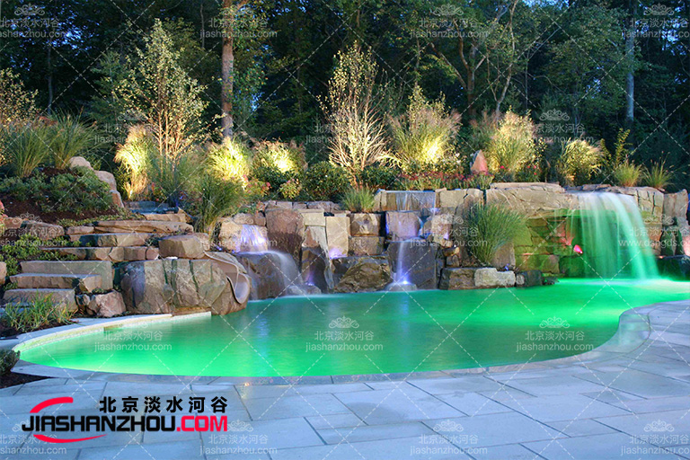 塑石假山.jpg 塑石假山