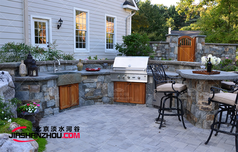 塑石假山.jpg 塑石假山