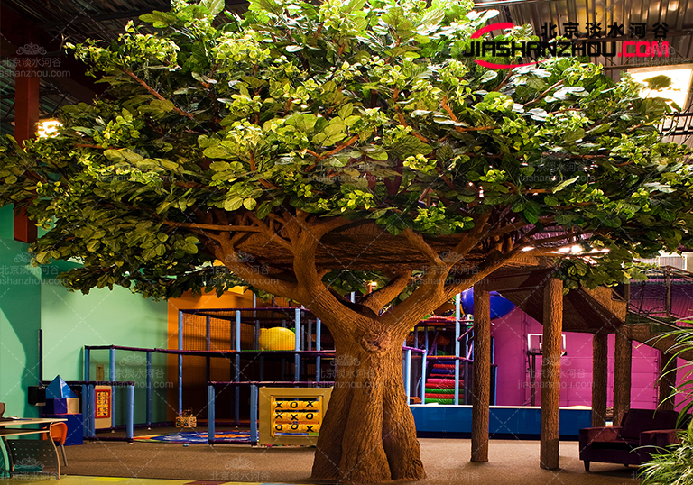 室內(nèi)假樹裝飾.jpg 室內(nèi)假樹裝飾