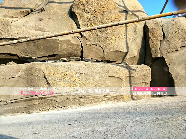 山洞式客棧.jpg 山洞式客棧