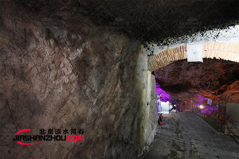 山洞酒店.jpg 山洞酒店