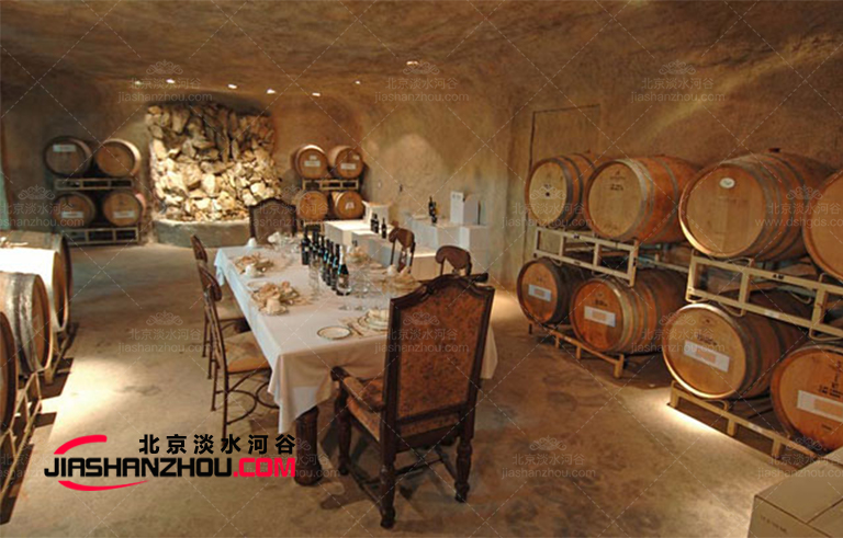 洞穴主題餐廳.jpg 洞穴主題餐廳