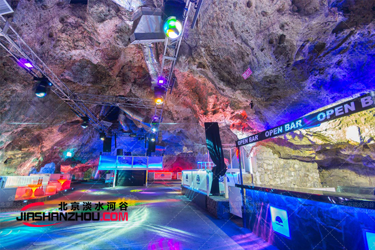 生態(tài)洞穴餐廳.jpg 生態(tài)洞穴餐廳