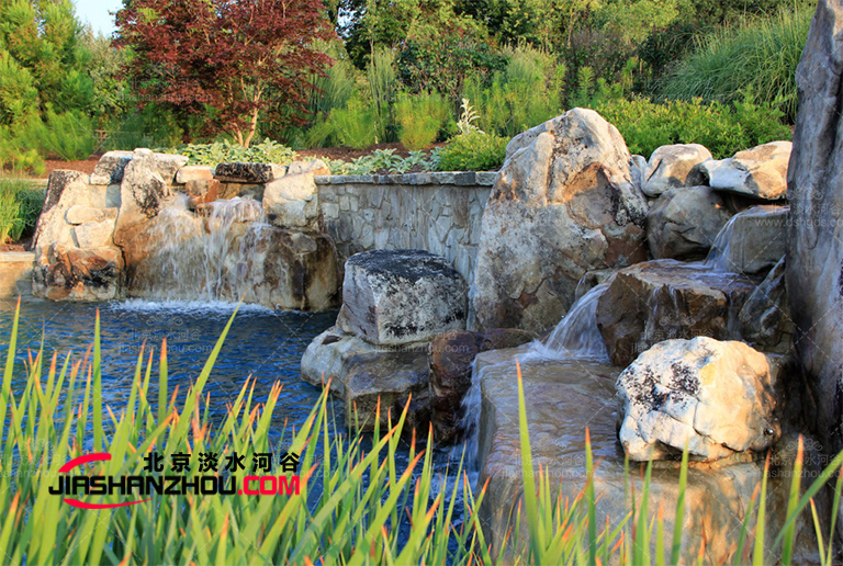 塑石假山.jpg 塑石假山