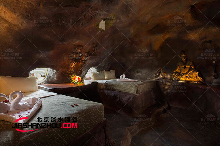 洞穴飯店.jpg 洞穴飯店