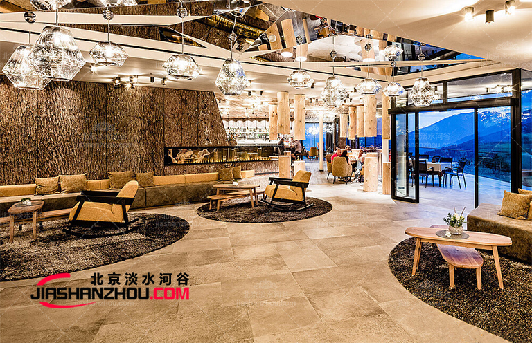 仿真樹皮酒店.jpg 仿真樹皮酒店