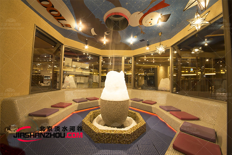 仿真鹽洞轟趴館.jpg 仿真鹽洞轟趴館