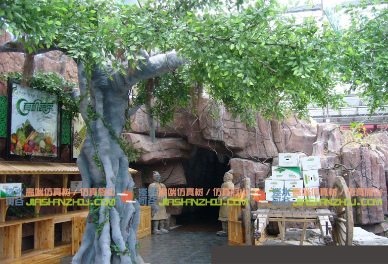 仿真榕樹.jpg 仿真榕樹