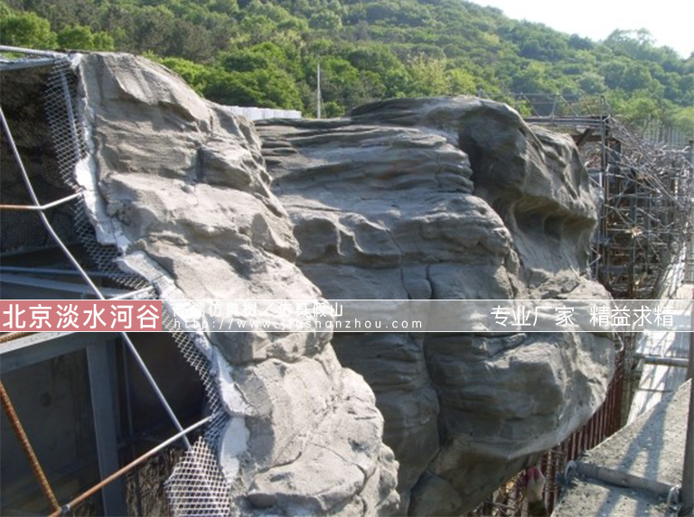 塑石假山.jpg 塑石假山