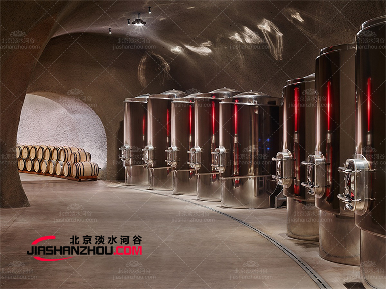 窯洞酒吧.jpg 窯洞酒吧