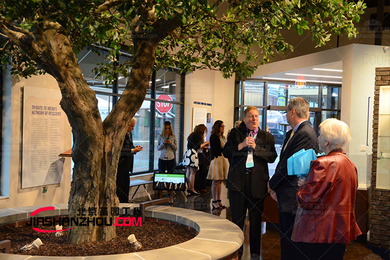 仿真假樹.jpg 仿真假樹