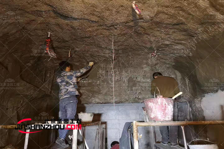 山洞餐廳房.jpg 山洞餐廳房