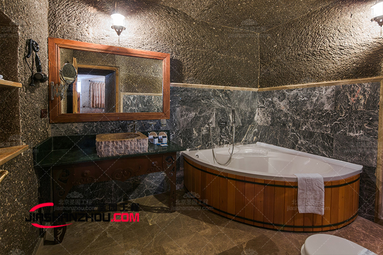 山洞衛(wèi)生間.jpg 山洞衛(wèi)生間