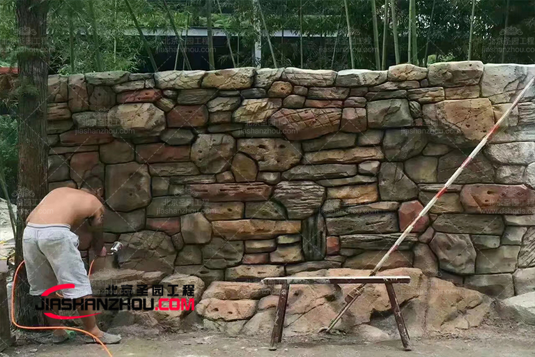 塑石假山.jpg 塑石假山