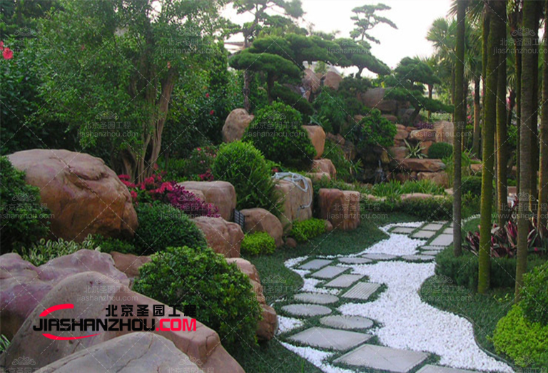 塑石假山.jpg 塑石假山