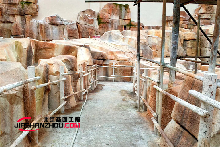 塑石假山.jpg 塑石假山