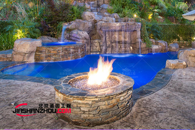 塑石假山.jpg 塑石假山