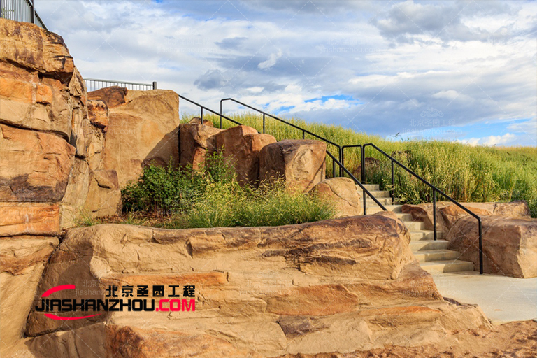 塑石假山.jpg 塑石假山